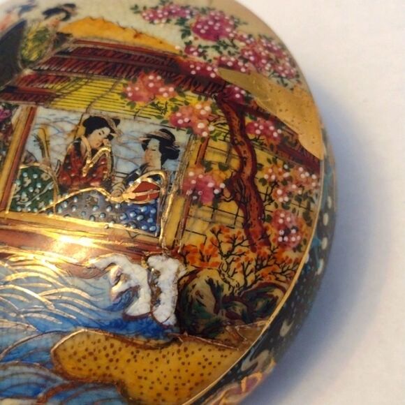 Vintage Satsuma Cloisonné Moriage Round Trinket Dish with Lid - Picture 12 of 15